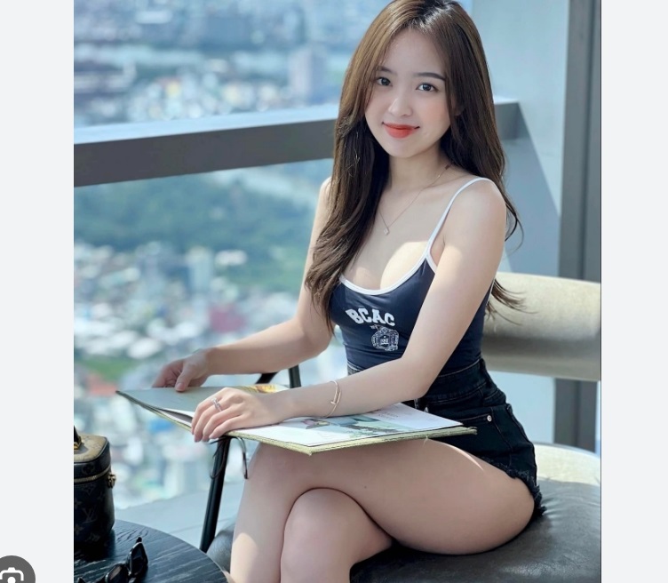 Hot tiktoker Lê Phương Anh nóng bỏng, sexy